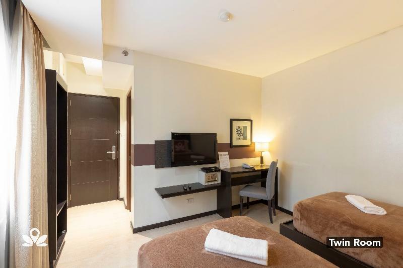 Lorenzzo Suites Hotel Makati City Exteriör bild